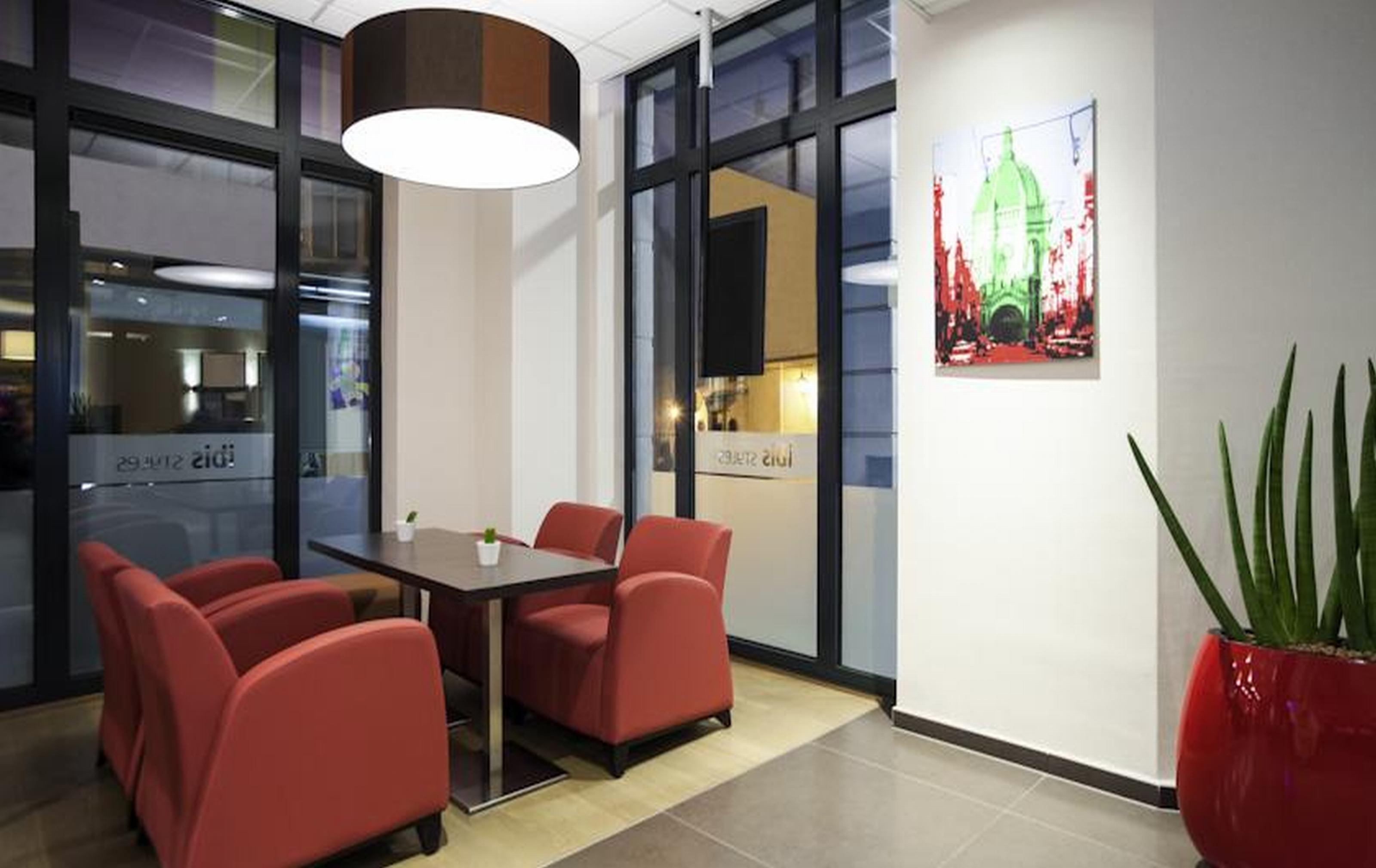 Ibis Styles Hotel Brussels Centre Stephanie Saint-Gilles Exterior foto