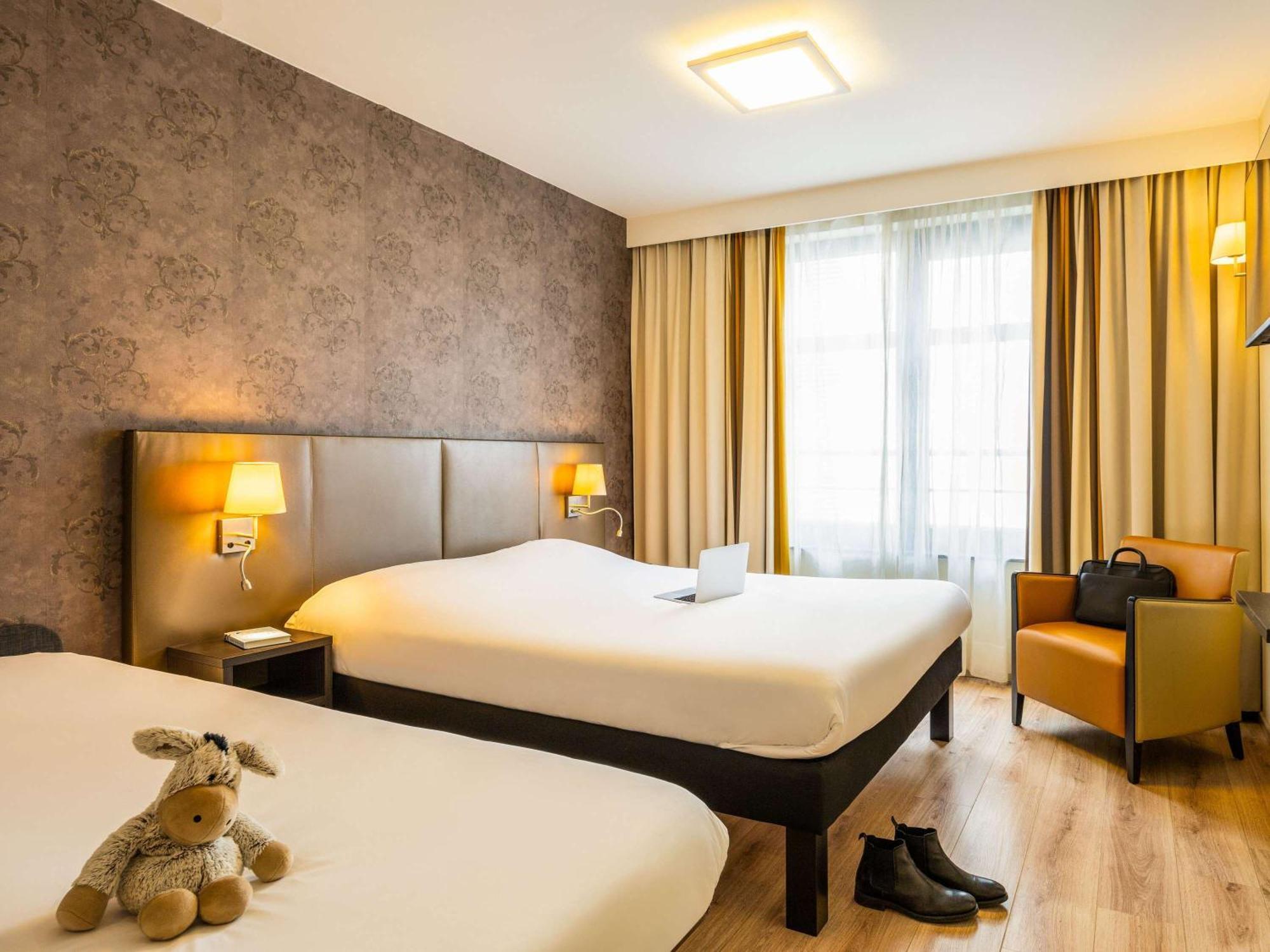 Ibis Styles Hotel Brussels Centre Stephanie Saint-Gilles Exterior foto