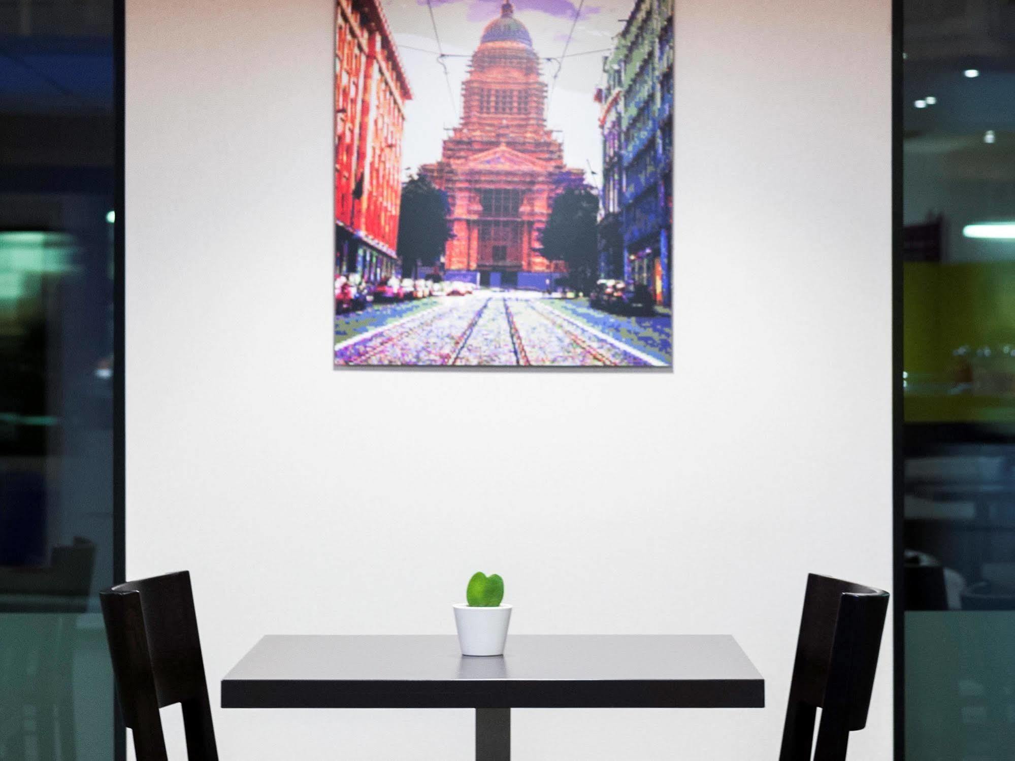 Ibis Styles Hotel Brussels Centre Stephanie Saint-Gilles Exterior foto
